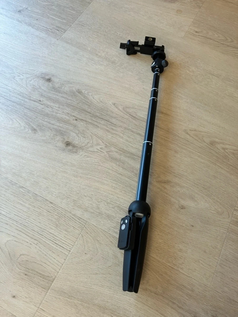 Portable Black Mini Tripod with Adjustable Phone/Camera Mount/Selfie Stick
